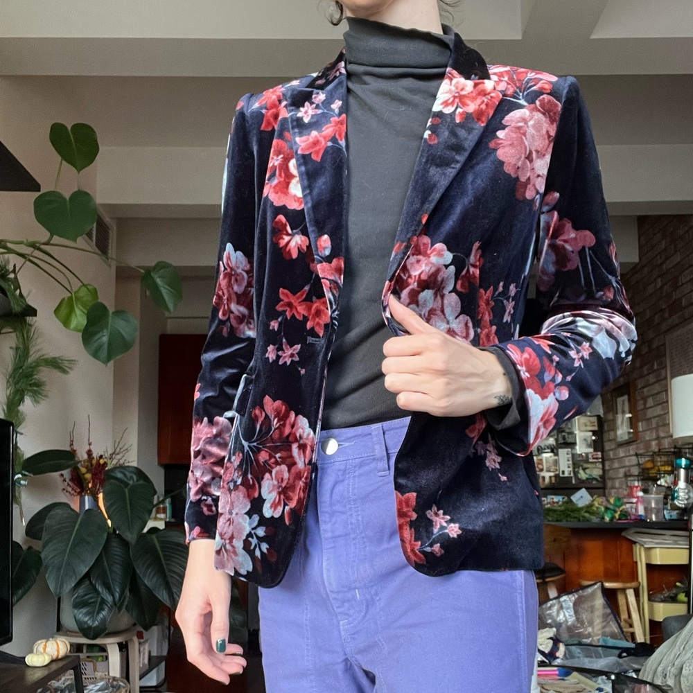 Floral Velvet Blazer